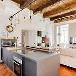 Kindness Art Historic Center 110sqm Private Parking