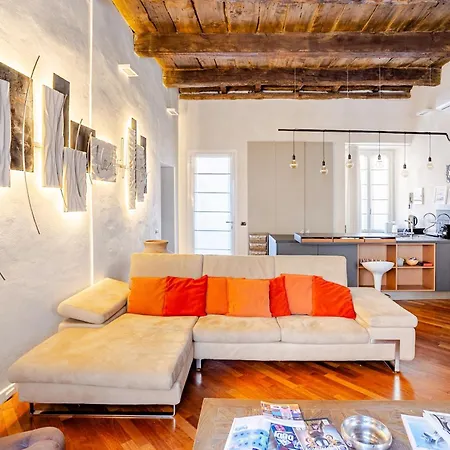 公寓 Kindness Art Historic Center 110sqm Private Parking *
