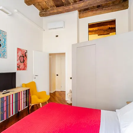 Kindness Art Historic Center 110sqm Private Parking Apartment Arona