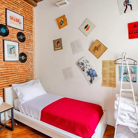 Kindness Art Historic Center 110sqm Private Parking Apartment *