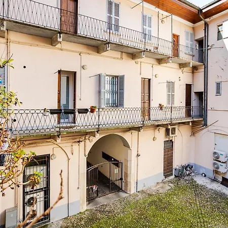 Kindness Art Historic Center 110sqm Private Parking Apartment