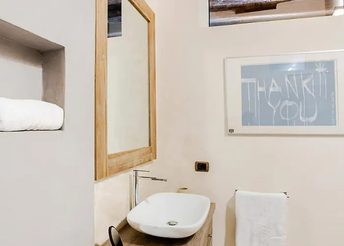 Kindness Art Historic Center 110sqm Private Parking Apartamento Arona